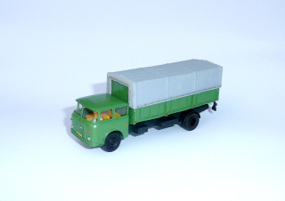 * Škoda 706 dlouhý valník s plachtou - 1:87    