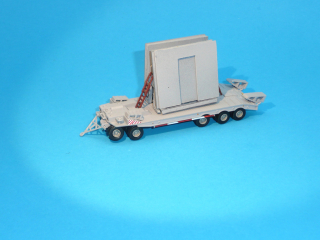 Podvalník P50 s nákladem panelů - 1:87 