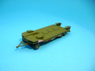Podvalník P32 vojenský - 1:87 