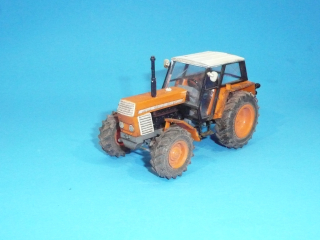 1:43 - traktor Zetor Crystal 12045 - PATINA