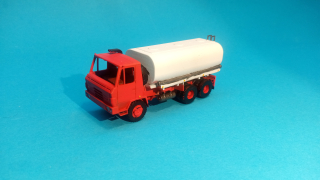 TATRA 815 6x6 cisterna - 1:87